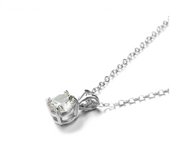 Elegant Four-Claw Pendant Necklace