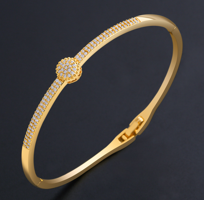 Elegant Diamond Gold Bangle